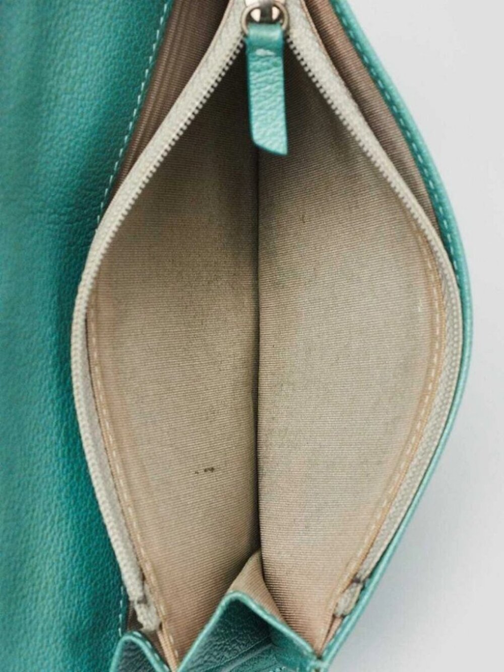 Chanel Green Leather Camellia Long Wallet - Picture 6 of 10